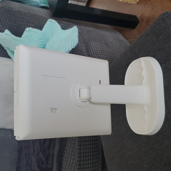 LED MAKEUP MIRROR - Picture 5 of 6